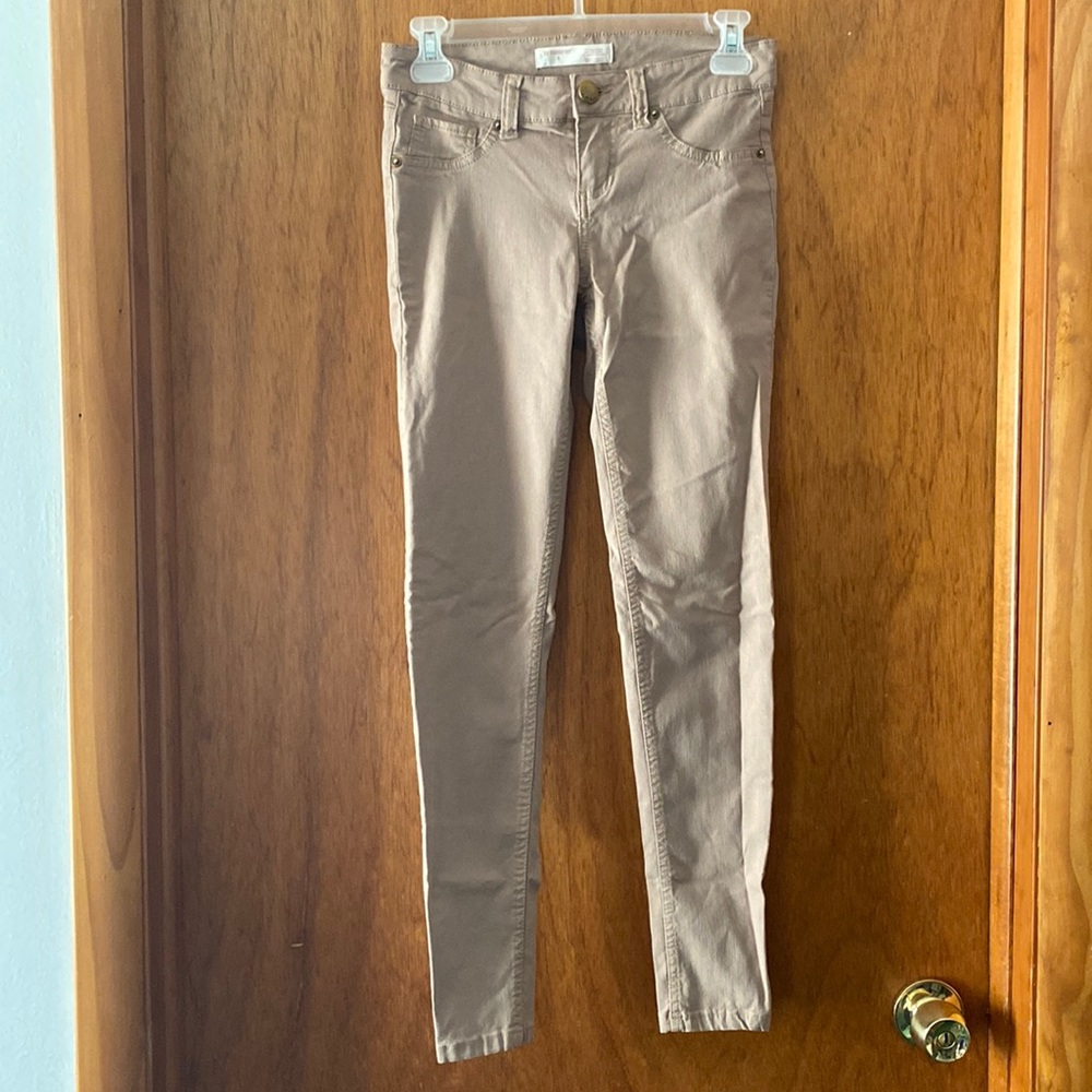 No Boundaries Junior’s Tan Jeggings